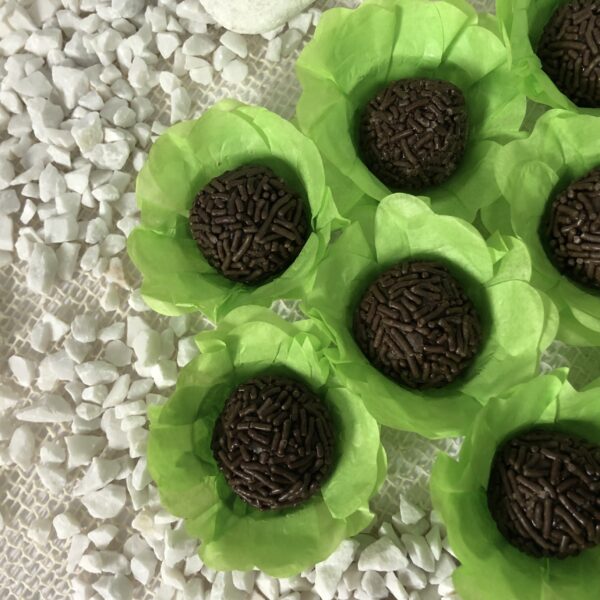 40~120 FORMINHAS CORES FLORAL PARA BRIGADEIRO E DOCES FINOS CASAMENTOS, DEBUTANTES E DECORAÇÃO