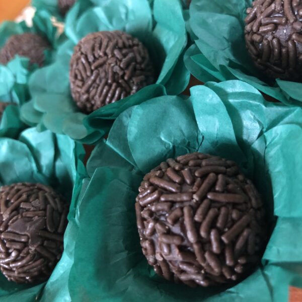 200 FORMINHAS DE DOCES FINOS FLOR FLORAL CASAMENTO FESTA 39 CORES